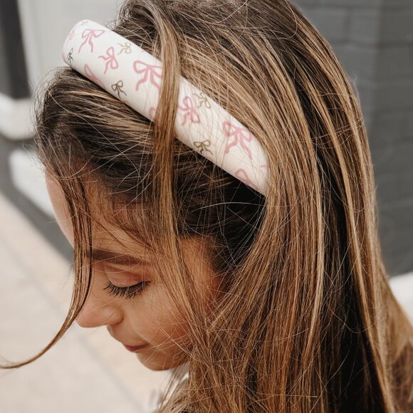 Sweetheart Pink Bow Headband main image 3